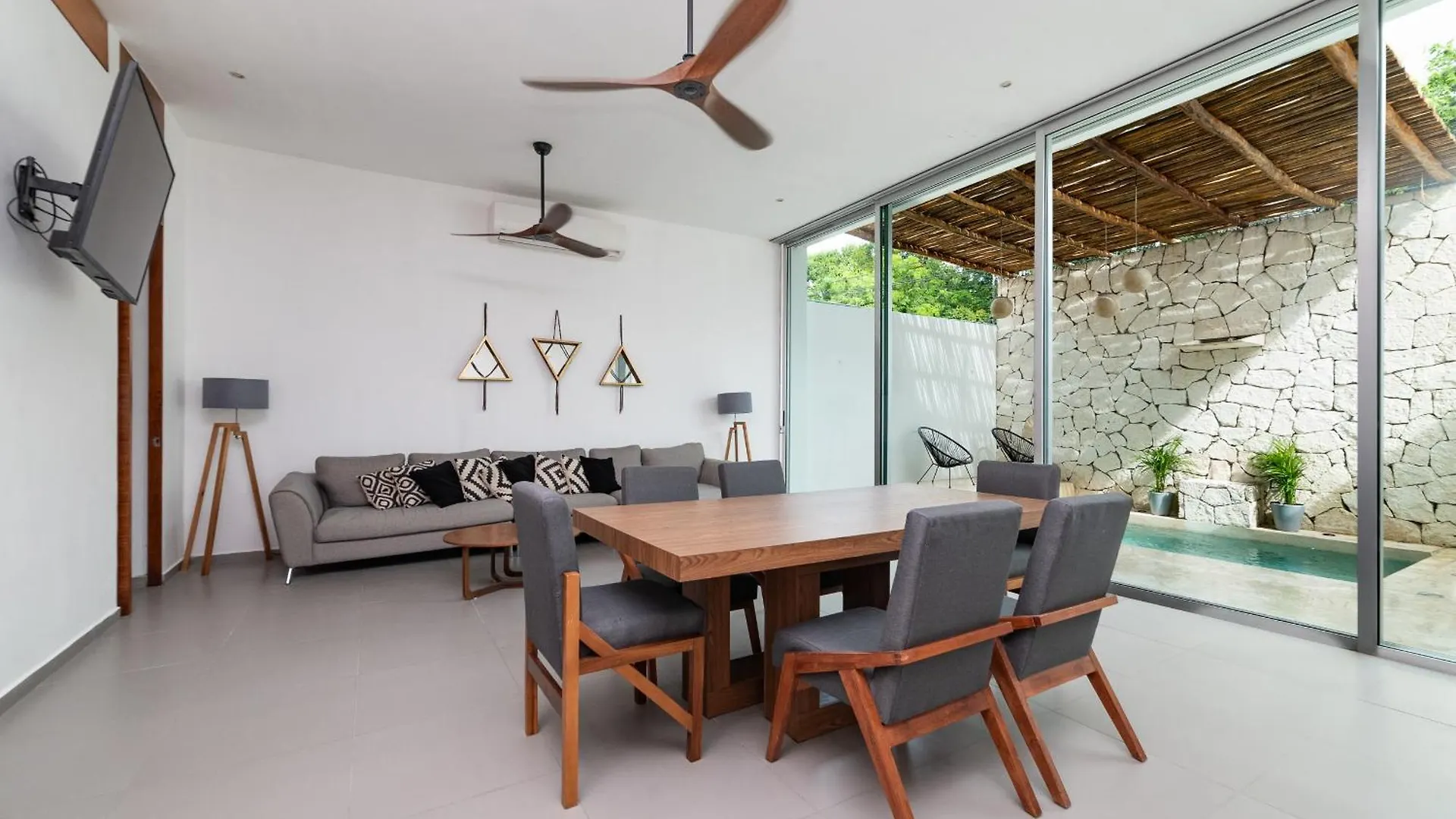 Relaxing 2 Bedroom Apartement In The Center Of Tulum With Private Pool And Terrace Apartment